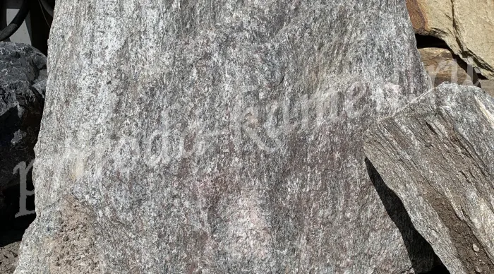 Валун серебрит «Горный блеск» (Казбек)