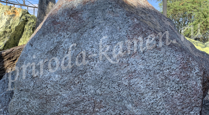 Валун серебрит «Горный блеск» (Казбек)