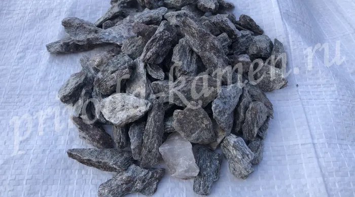 Крошка (щебень) серебрит «Горный Блеск»